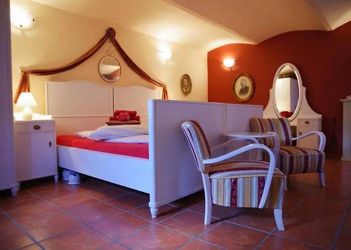 Novakovi U Novacky Apartament Nechanice (Hradec Kralove)